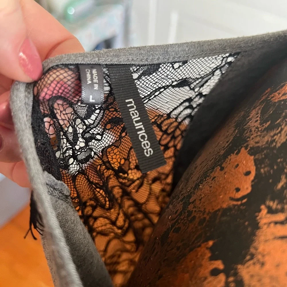 #56 MAURCIES L Gray Top - Picture 3 of 6